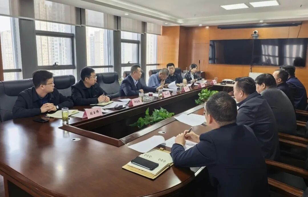 許曉增到陜鋼集團(tuán)進(jìn)出口公司調(diào)研對(duì)外貿(mào)易工作