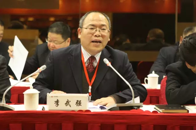 龍鋼集團(tuán)公司召開(kāi)二屆四次職工（會(huì)員）代表大會(huì)暨2016年工作會(huì)