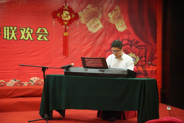 陜鋼集團(tuán)機(jī)關(guān)節(jié)儉喜慶迎新春 陜鋼集團(tuán)機(jī)關(guān)節(jié)儉喜慶迎新春