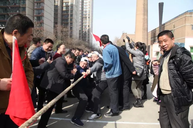 龍鋼集團(tuán)舉辦第四屆“合力杯”燈謎健身活動(dòng) 龍鋼集團(tuán)舉辦第四屆“合力杯”燈謎健身活動(dòng)