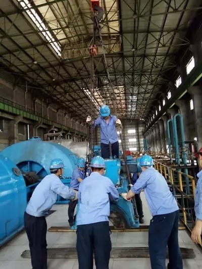 為夏日的這一份堅持點贊——華富新能源公司6#機軸向位移數(shù)據(jù)異常檢修側記 為夏日的這一份堅持點贊——華富新能源公司6#機軸向位移數(shù)據(jù)異常檢修側記