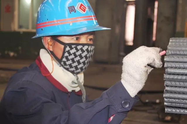 致敬，春節(jié)期間的堅守者