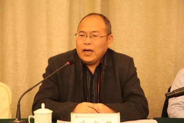 龍鋼集團(tuán)召開2017年民主評(píng)價(jià)及管理創(chuàng)新工作安排會(huì) 龍鋼集團(tuán)召開2017年民主評(píng)價(jià)及管理創(chuàng)新工作安排會(huì)