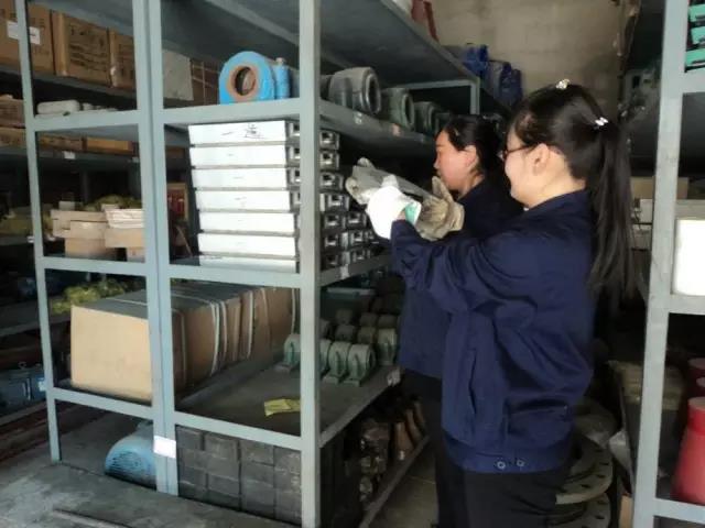 鏗鏘玫瑰---大西溝礦業(yè)公司供銷(xiāo)中心的女漢子們 鏗鏘玫瑰---大西溝礦業(yè)公司供銷(xiāo)中心的女漢子們