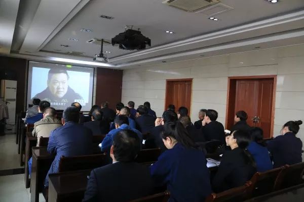 綜合服務(wù)公司舉辦領(lǐng)導(dǎo)干部家屬廉潔教育培訓(xùn) 綜合服務(wù)公司舉辦領(lǐng)導(dǎo)干部家屬廉潔教育培訓(xùn)