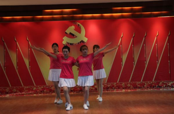 ��䓼��F(tu��n)����λ�c���˻�Ӿ��ʼ���