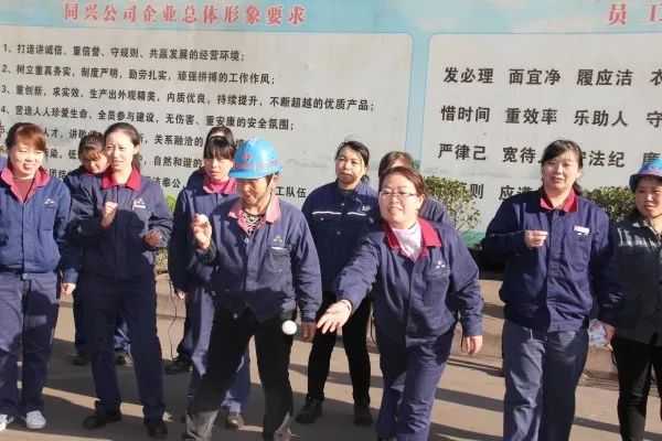 ��䓼��F(tu��n)����λ�c���˻�Ӿ��ʼ���