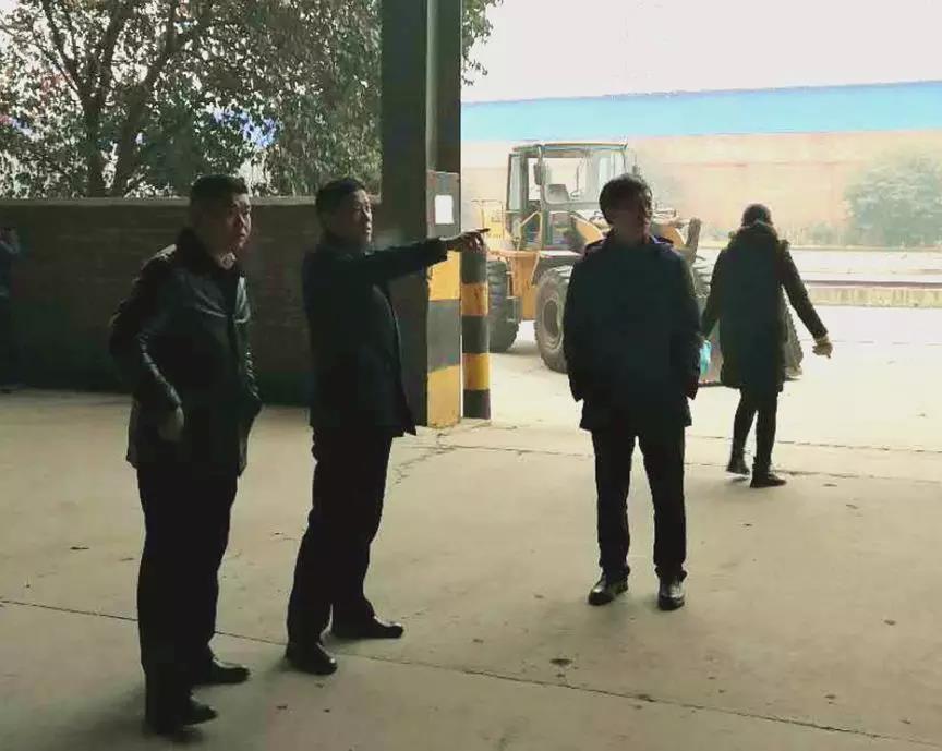 楊召朋到鋼加公司檢查指導(dǎo)工作 楊召朋到鋼加公司檢查指導(dǎo)工作