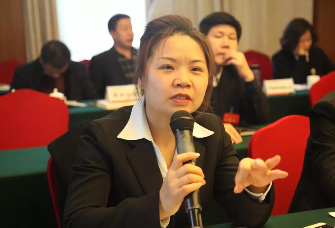 龍鋼集團召開2019年第一次民主監(jiān)督評價會