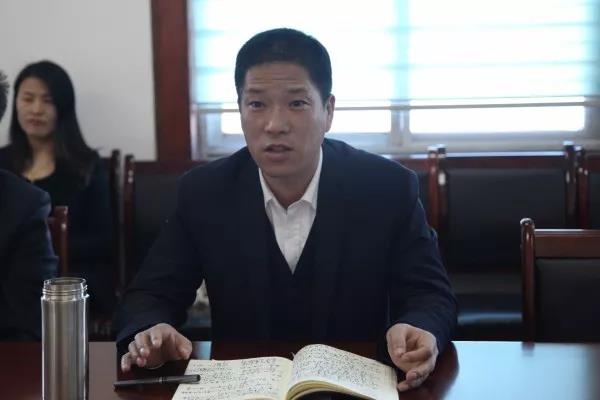 龍鋼集團(tuán)精益管理周工作例會(huì)強(qiáng)調(diào): 聚焦新項(xiàng)目 培育新動(dòng)能 龍鋼集團(tuán)精益管理周工作例會(huì)強(qiáng)調(diào): 聚焦新項(xiàng)目 培育新動(dòng)能